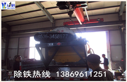 2.开云体育_开云（中国）专业生产各种设备   干式磁选机,湿式磁选机,赤铁矿磁选机,褐铁矿磁选机,镜铁矿磁选机,锰矿磁选机等.拥有精良的加工设备,雄厚的科研力量,先进的工艺编排和现代化的管理,是磁选机设备定点生产企业.我们为客户提供优质的售前技术服务,认真介绍各种设备的技术特点.要求及用途,为客户提供详尽的设备配置和合理的报价,在保证质量的前提下尽量降低客户的投资成本.我厂有各类小型磁选机试验设备,可为用户免费做选矿试验.